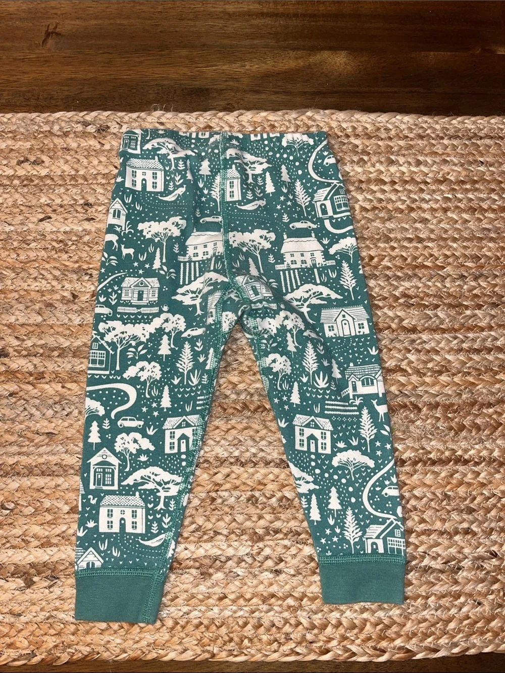 Hanna Andersson 2 pc pajama set long sleeve Winter 2t